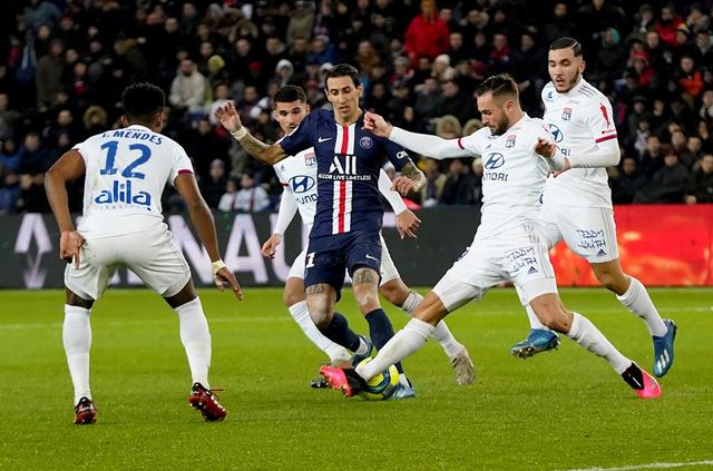 欧联杯历史射手榜：奥巴梅扬34球第一，法尔考31场30球效率恐怖（欧联杯历史射手榜：奥巴梅扬34球领跑，法尔考31战30球效率惊人）