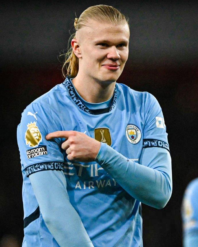 世欧预半场：范纳肯闪击，多库双响，比利时3-0列支敦士登（欧洲世预赛上半场：范纳肯开场破门，多库梅开二度，比利时3-0领先列支敦士登）