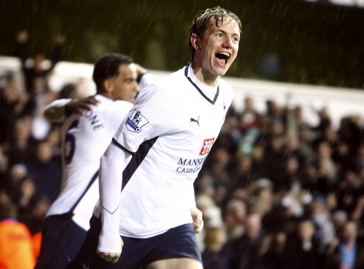 斯洛特上周五给球员放假？ 邮报：球员当天仍在基地训练（邮报：斯洛特称上周五给队员放假，球员实际仍在基地训练）