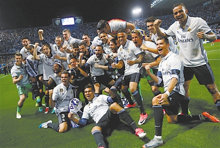 佐夫谈意大利失利：意甲就这样，节奏慢、裁判什么情况都吹哨（佐夫评意大利败北：意甲节奏迟缓，裁判哨声不断）