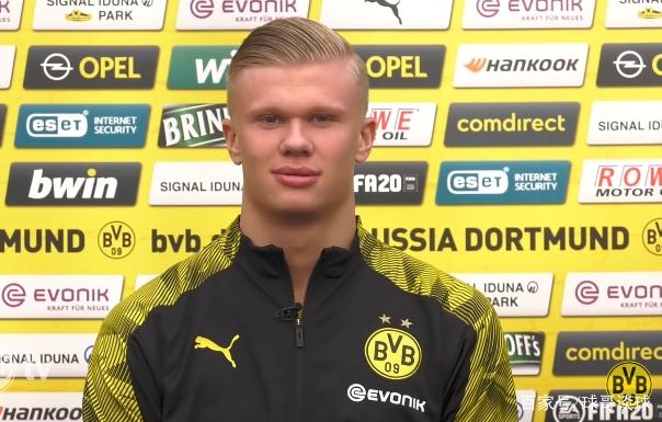 里肯：多特阵容结构是合理的，目前我们专注于和球员续约（里肯：多特阵容架构合理，当前重心在与球员续约）