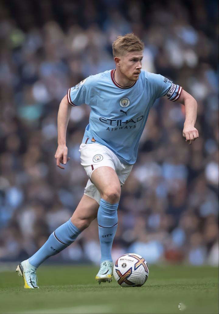 击败奥斯梅恩&萨拉赫！官方：阿什拉夫当选25年非洲足球先生（官方确认：阿什拉夫力压奥斯梅恩与萨拉赫，荣膺25年非洲足球先生）